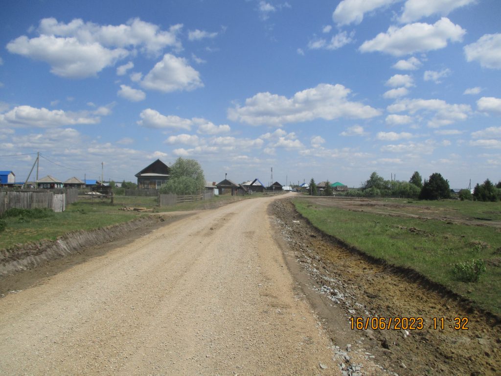 В с.Тукуз по поручению губернатора отремонтировали дороги.