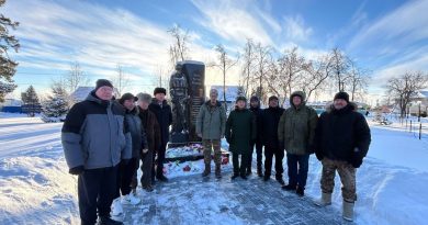Митинг, посвященный годовщине ввода советских войск прошел в Вагае