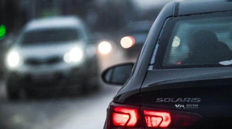 Водителей предупреждают о гололедице на трассе Тюмень — Омск