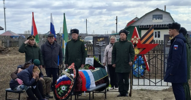 В Вагайском округе простились с ефрейтором Ахметчановым Рашитом Камильевичем