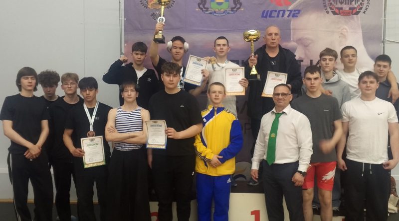 Сборная Вагайского округа стала призером Чемпионата и Первенства Тюменской области пауэрлифтингу