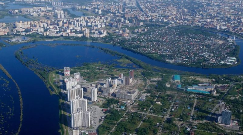 В Тюменской области усиливают защиту населённых пунктов от паводка на реке Туре