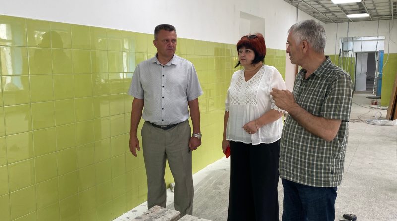 Ход ремонта столовой в школе посёлка Заречный находится на личном контроле