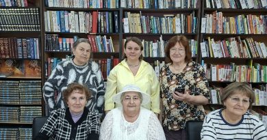 В клубе «Смартфон и Я» состоялось тематическое занятие, посвящённое современным мобильным приложениям.